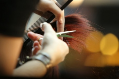Соблюдение законодательства РФ в сфере защиты прав потребителей при оказании парикмахерских услуг населению
