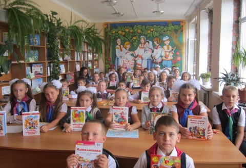 Библиотеки района поздравили юных читателей с Днем знаний 
