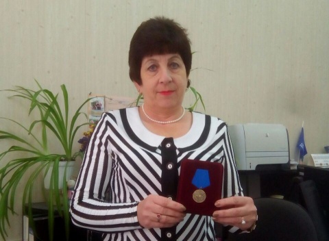 Любовь Мандрыка получила медаль "За вклад в развитие профессии"