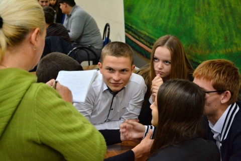 В Славянске-на-Кубани прошел 1 этап Открытого чемпионата Высшей и Юношеской лиги по игре "Что? Где? Когда?"